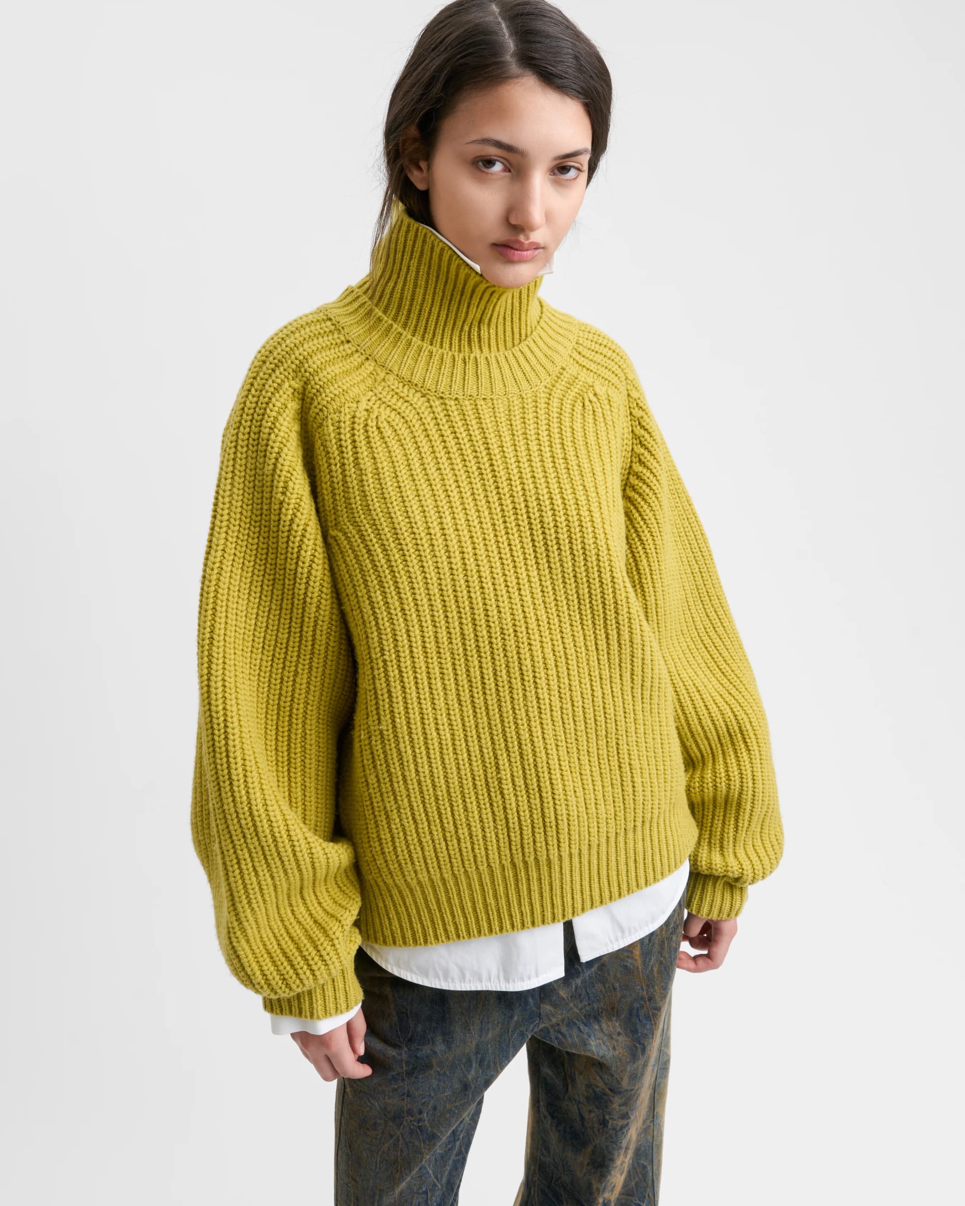 1791_dbf4f45e1a-sefr_fw26_chunky-turtleneck-sweater-yellow-green_9051-large