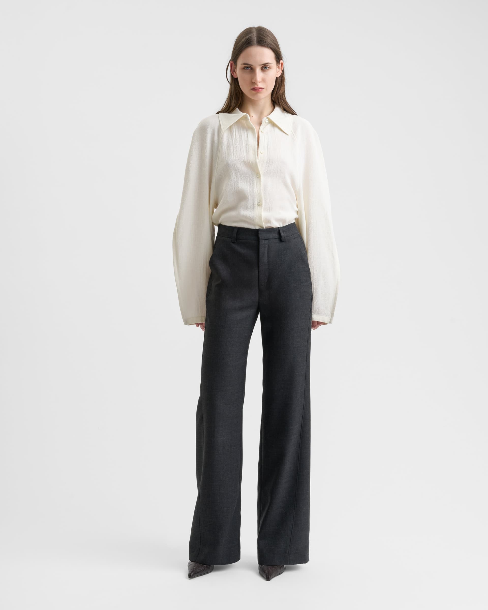 1796_399c8dadc4-sefr_fw26_zoe-trouser-anthracite-wool_2860-large