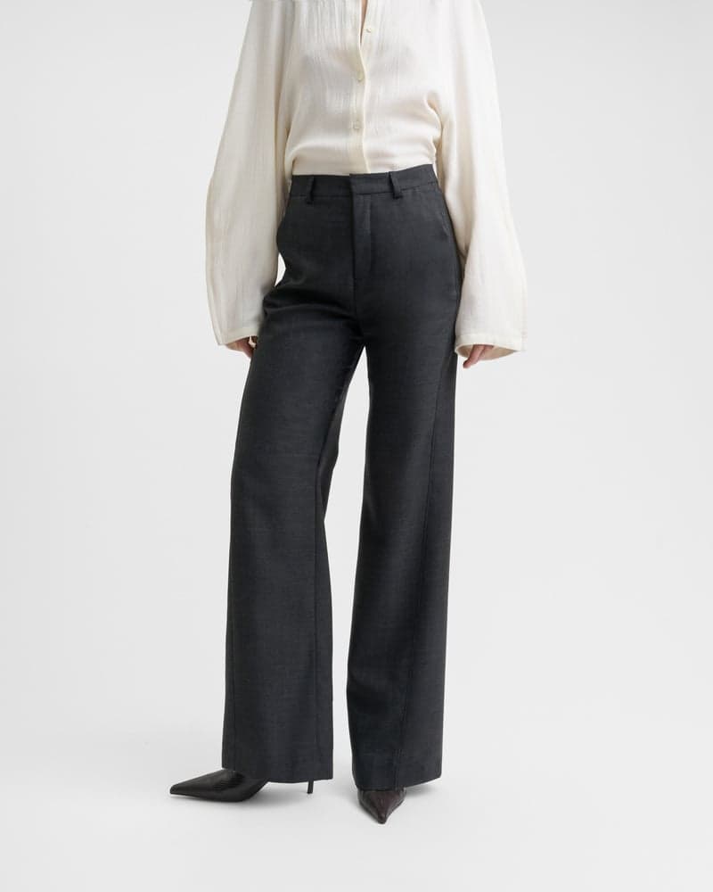 1796_dd1c2c92fd-sefr_fw26_zoe-trouser-anthracite-wool_2889-full