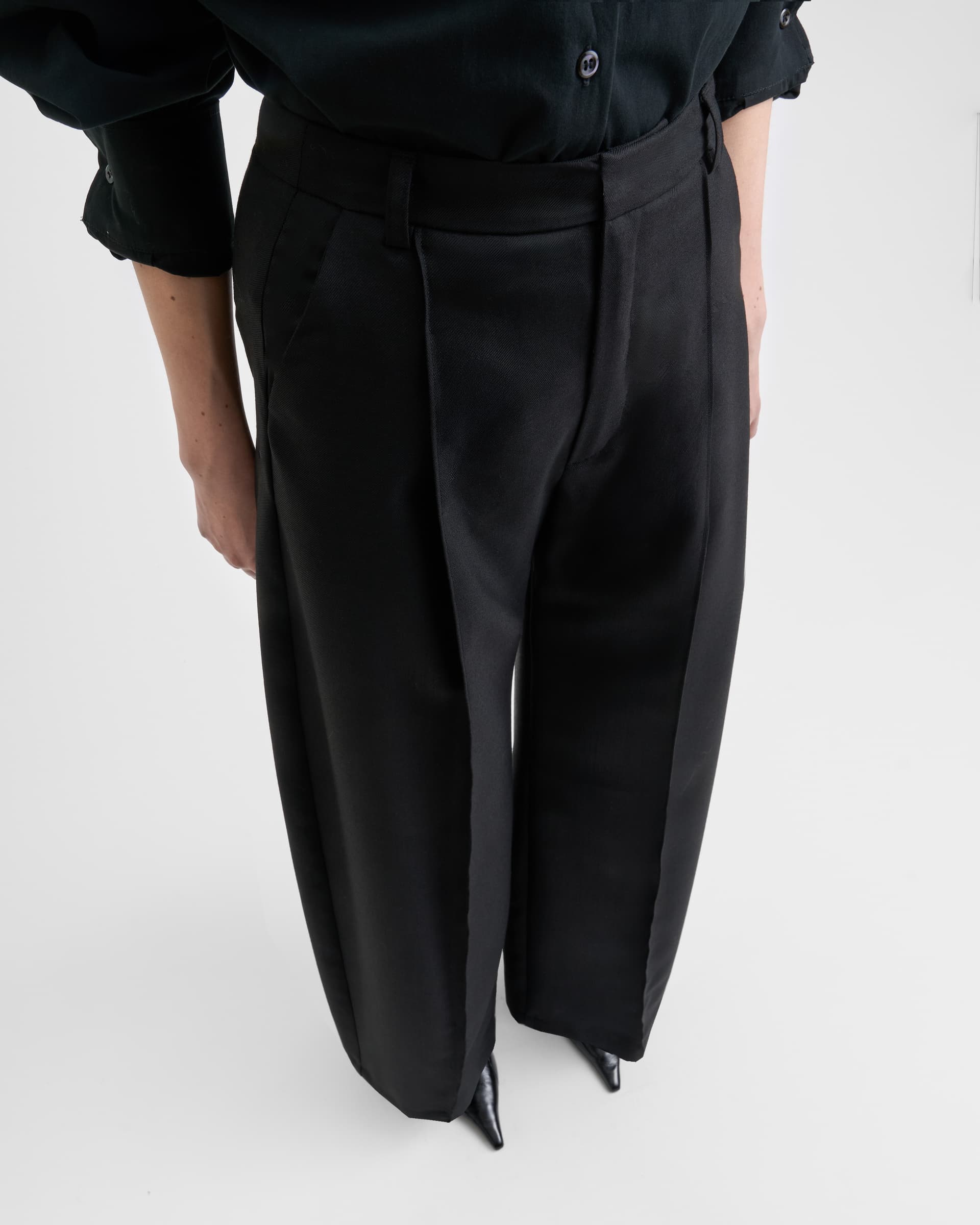1797_940cc0d254-sefr_fw26_pleated-wide-trouser-fine-black-wool_3585-large