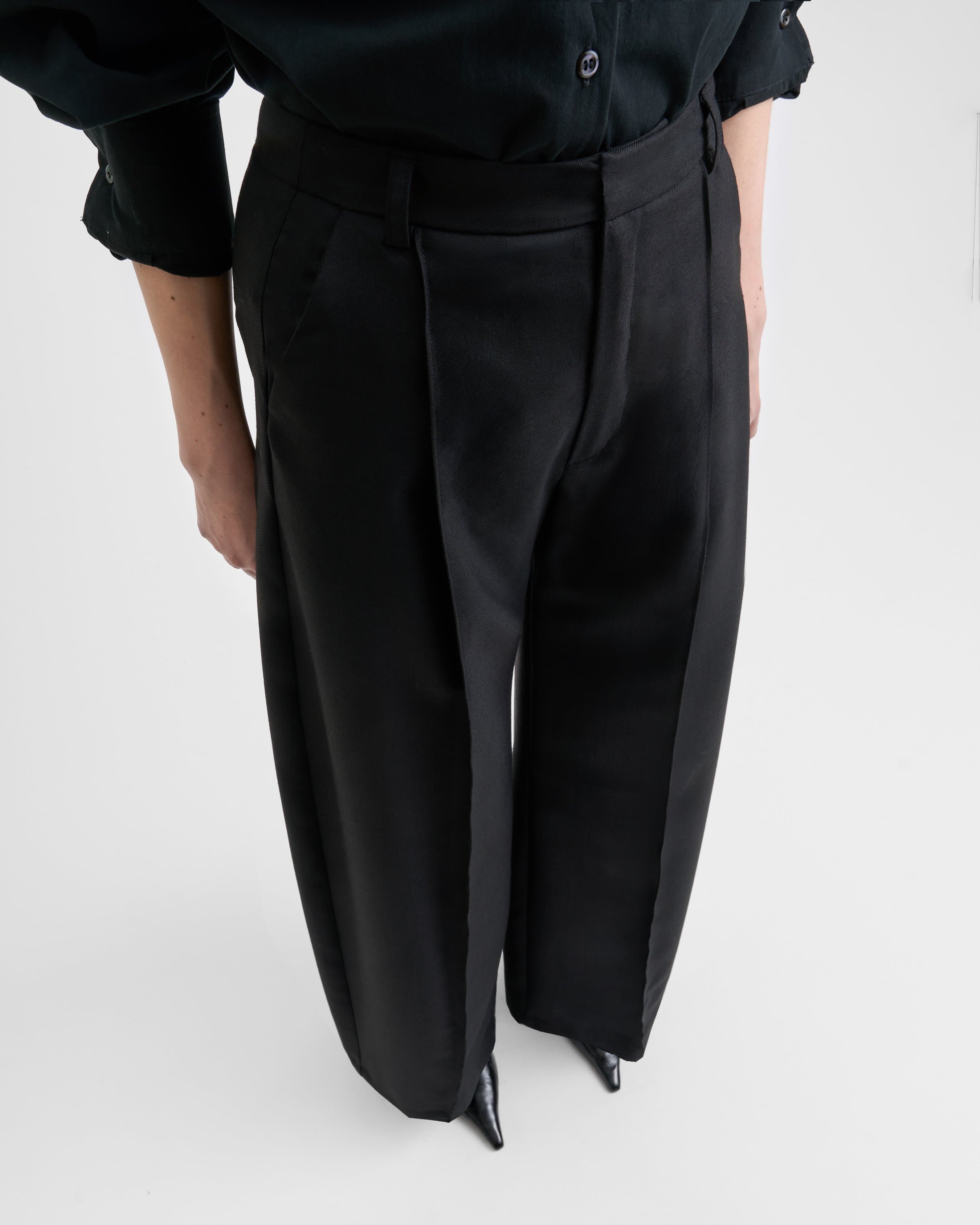 1797_940cc0d254-sefr_fw26_pleated-wide-trouser-fine-black-wool_3585-large
