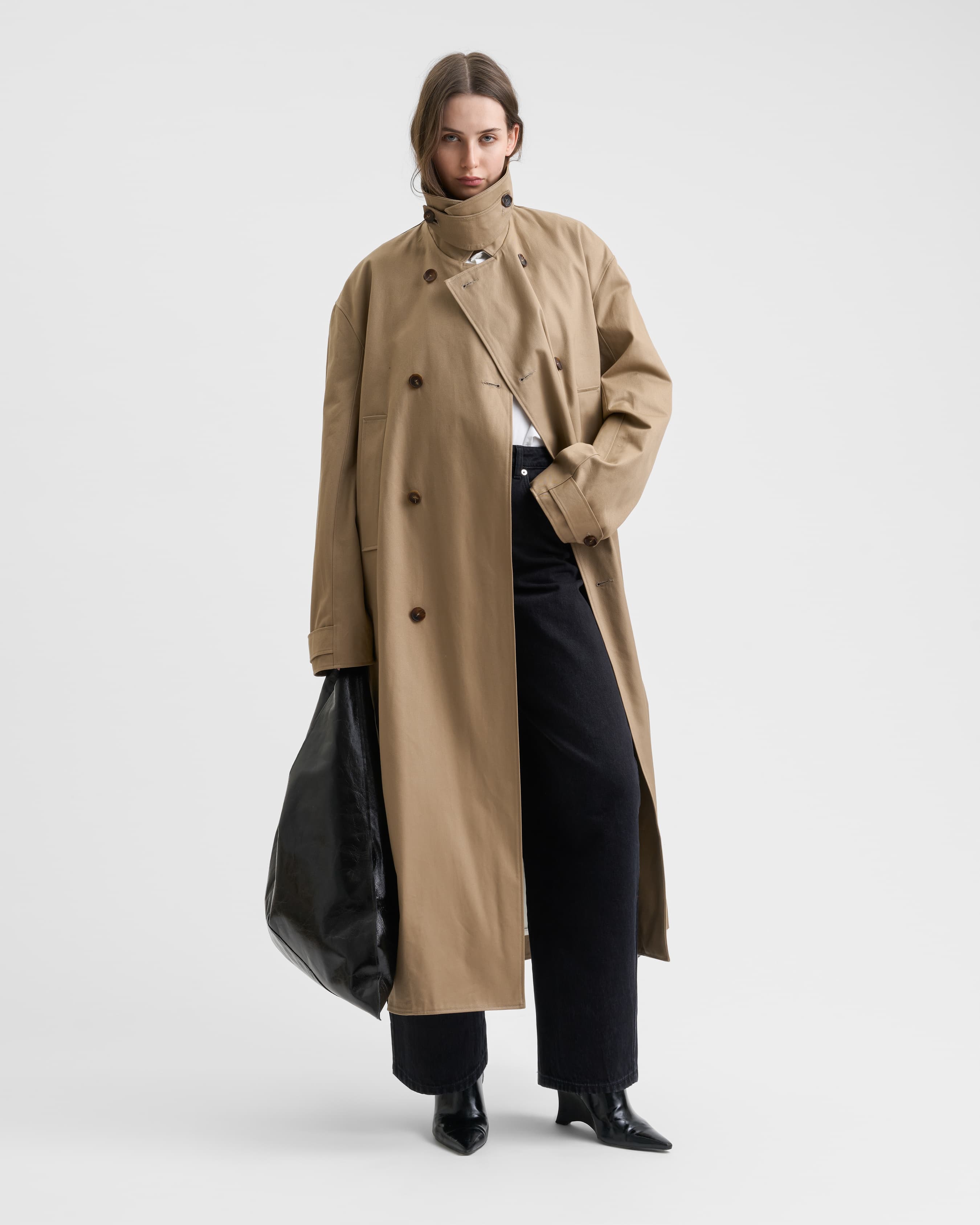 1804_fc1a226786-sefr_fw26_trench-coat-beige_2144-large