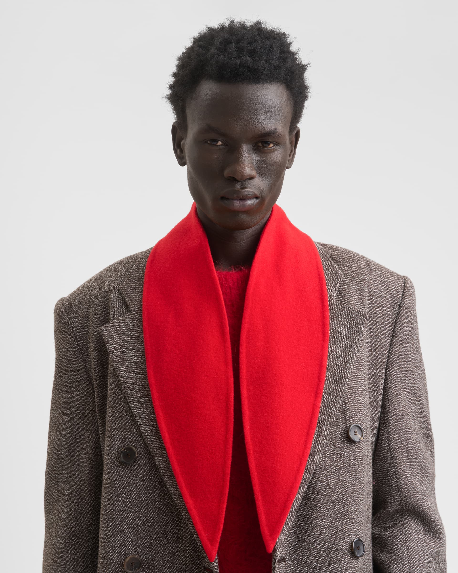 1814_4096f4ebb4-sefr_fw26_tie-scarf-red-double-face-wool_2647-large
