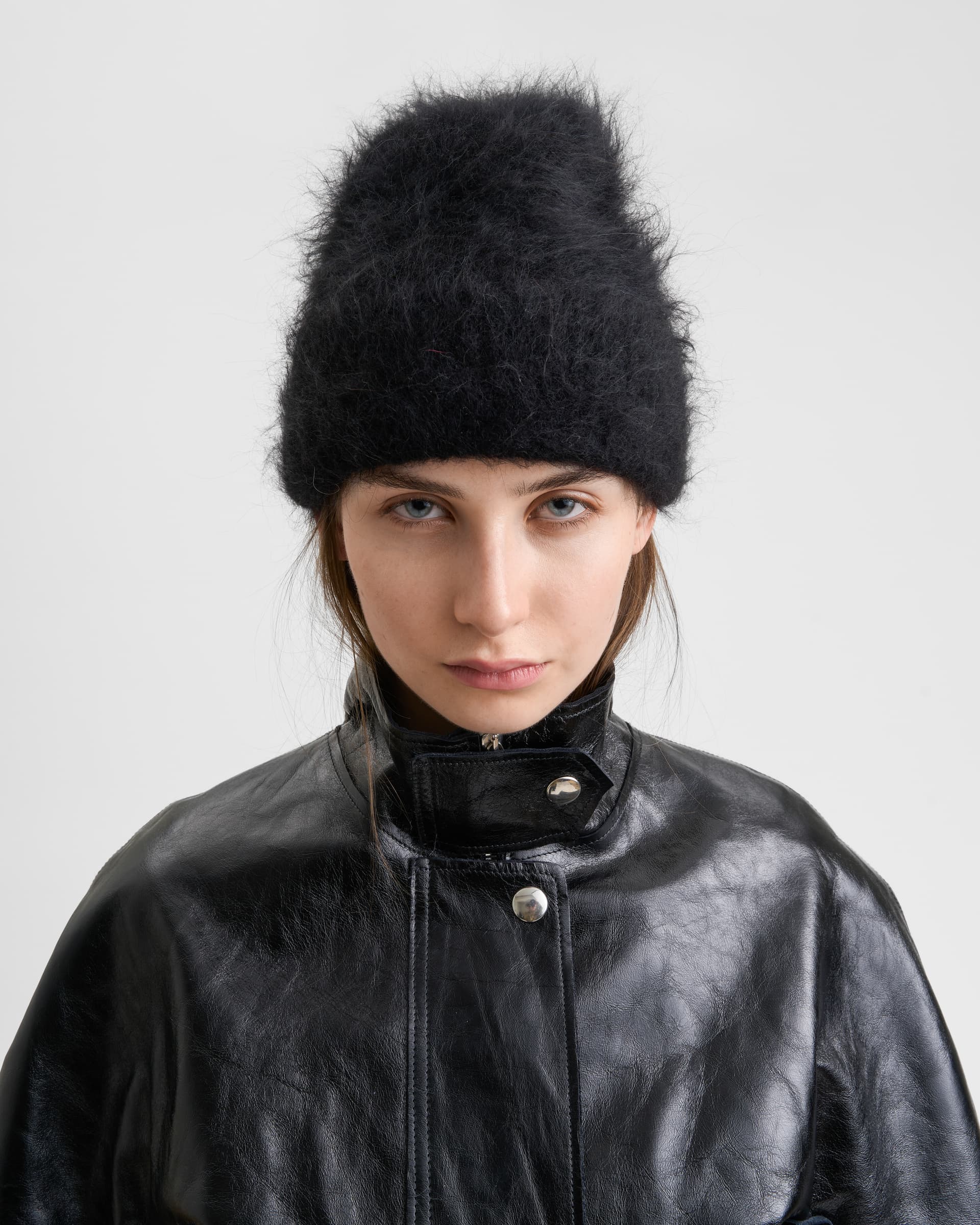 1843_7334f3715b-sefr_fw26_fuzzy-beanie-black-alpaca_2484-large
