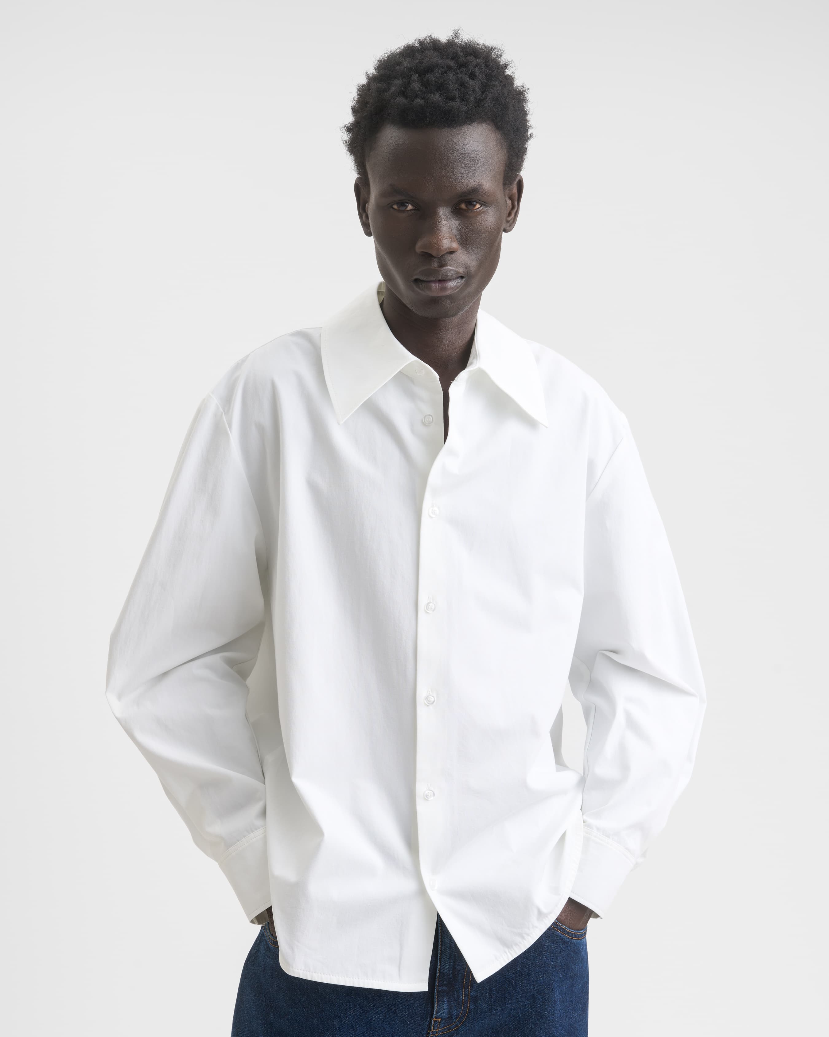 1850_217a799ca0-sefr_fw26_trino-shirt-white-fine-poplin_3446-large