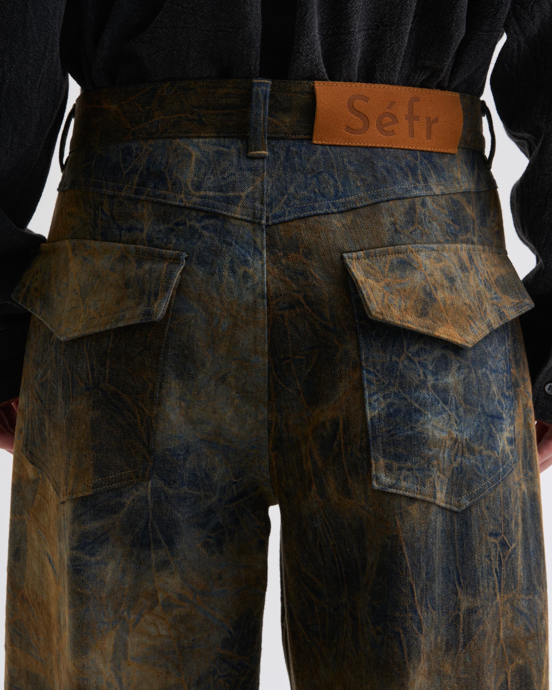 1851_0a7e8e7ce5-sefr_fw26_over-dye-relaxed-cut-muted-neuterals_6919-large