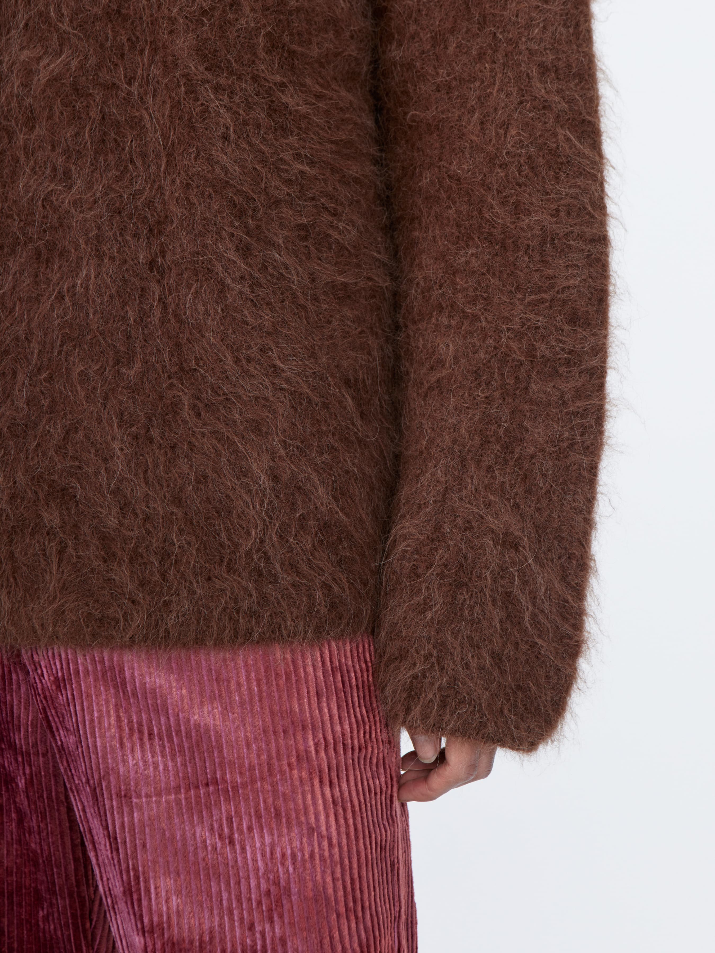 847_22c7dc6afa-haru-sweater_chocolate-alpaca_026-large