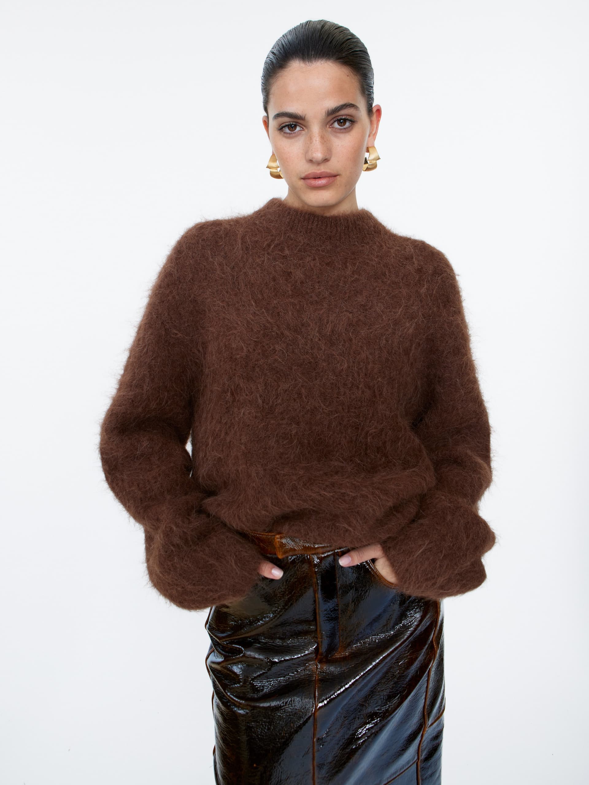 852_da167e4545-haru-sweater_chocolate-alpaca_026-large