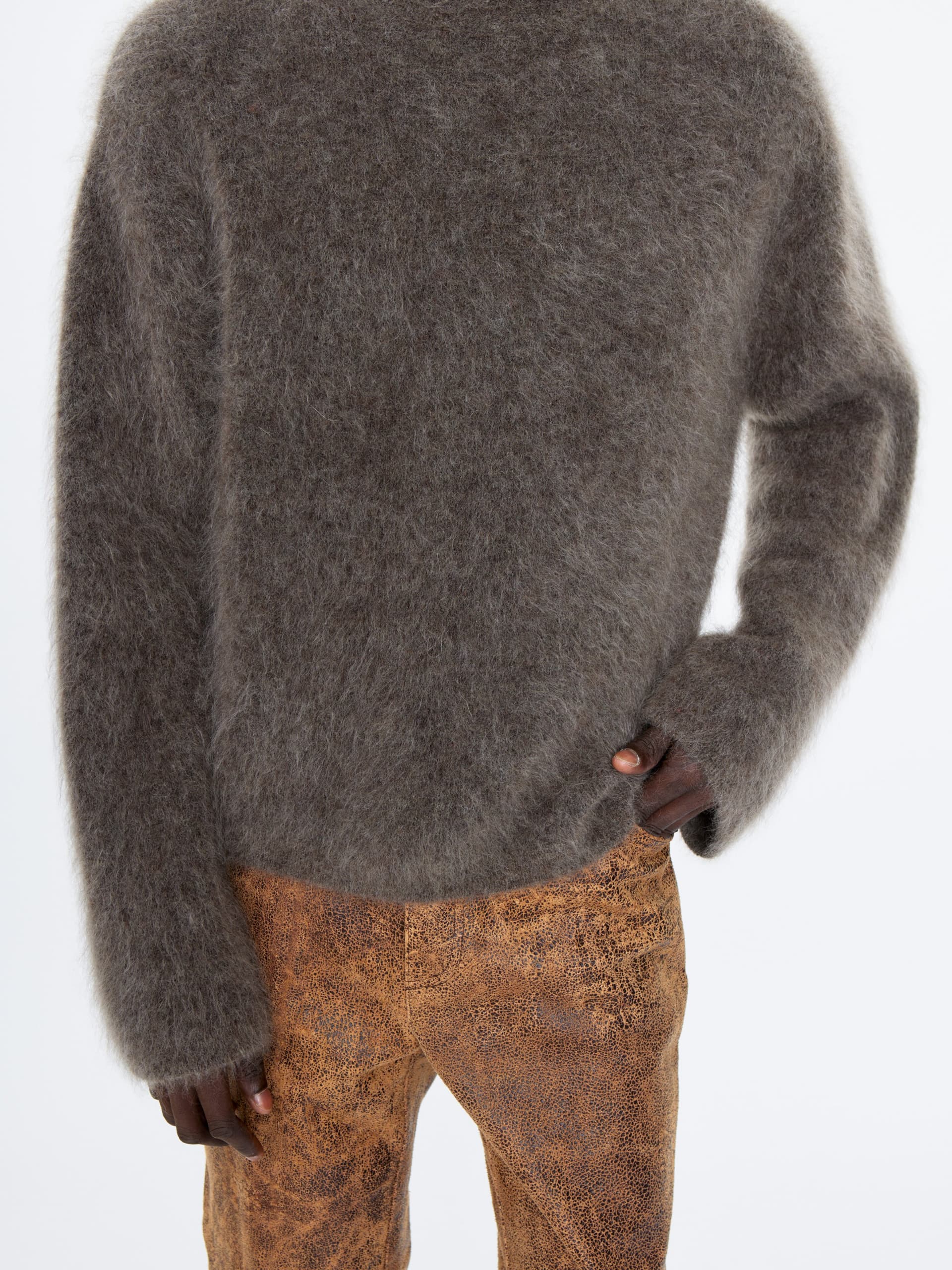 917_a23d61af54-jermaine-sweater_talpa_014-large